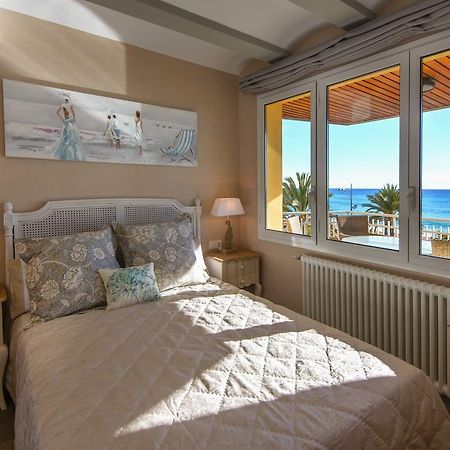 Apartamento Marina Lloret de Mar Oda fotoğraf
